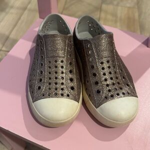 Native glitter shoes